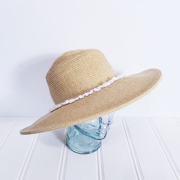 August Hat Co Wide Brim Straw Hat White Eyelet Band Summer Beach